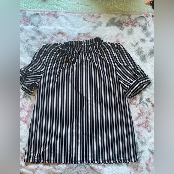 Adrianna Papell Black and Cream Striped Top - Picture 1 of 2